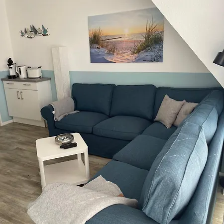 Wohnung-amrum-haus-duenengras * Busum